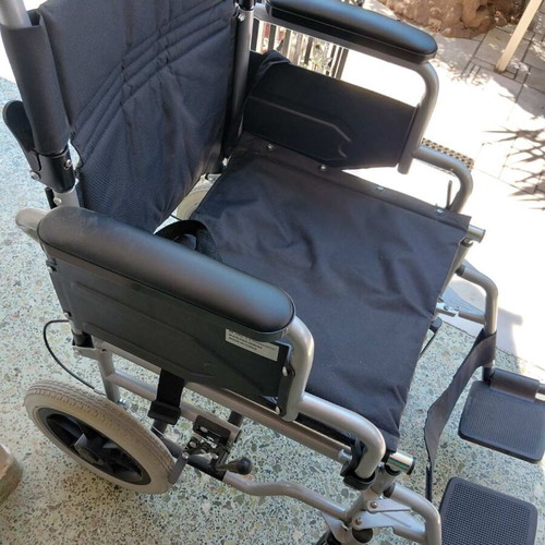 Ce Vita wheelchair with hand brakes