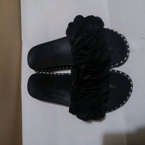 Black slippers with flowers new, size 37