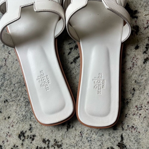 Hermes sandals like new, white, size 39