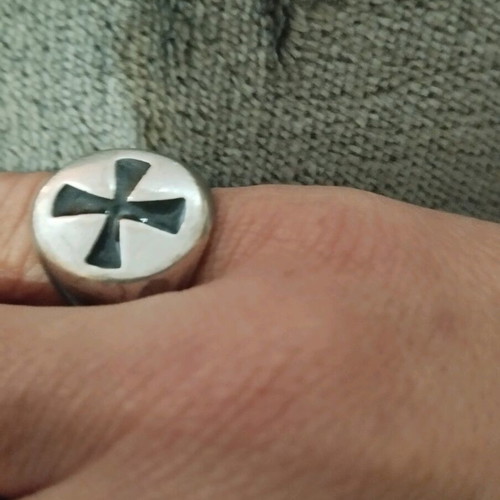 Two steel women's rings used, pack