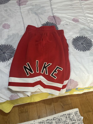 Nike shorts size XL used, red