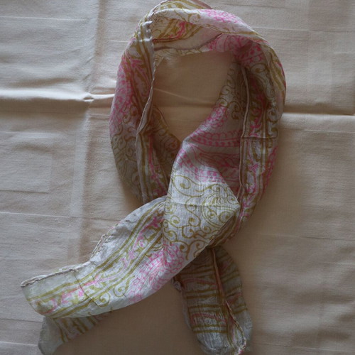 Small scarf for neck new, brown and pink