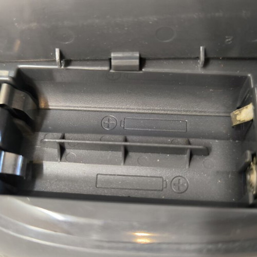Sony CD Walkman D-E220 ESPMAX used for repair or parts