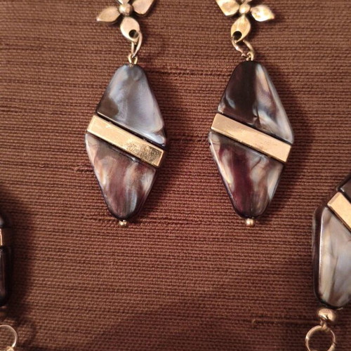 Costume jewelry set used, geometric design with black and white elements