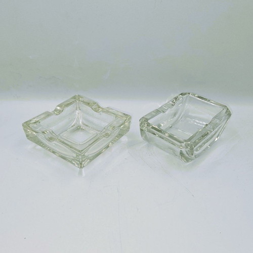Set of 2 used crystal ashtrays in square and rectangular shapes