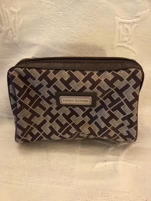 Tommy Hilfiger small makeup tote bag like new, beige