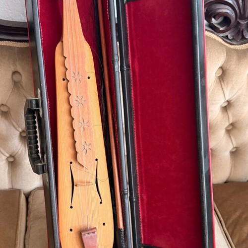 Pontian Lyra handmade used, vintage piece with case