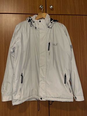 Jack Wolfskin beige/cream jacket medium like new