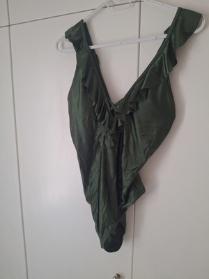 Anel swimsuit large like new