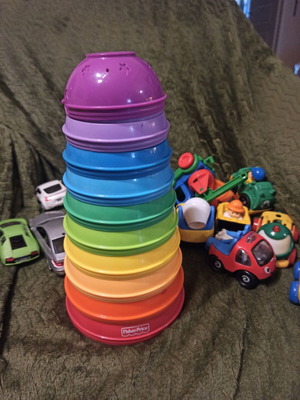 Fisherprice educational pyramid toy like new
