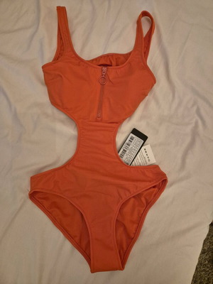 Μαγιό καινούριο νούμερο 36 πορτοκαλί