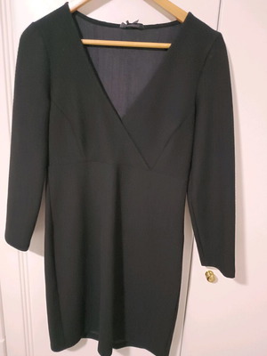 Attrattivo black short dress new, slim fit
