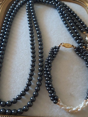 Vintage jewelry set with hematite and baroque pearls used