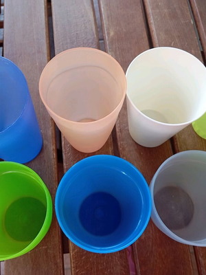 Plastic cups excellent condition