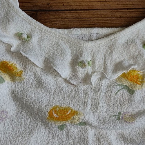 Pajama and robe set new, cotton, small medium, white and yellow