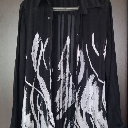Emporio Armani women's shirt like new, size M, black and white