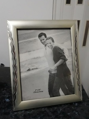 Photo frame 20×25cm new, velvet back and plastic front design
