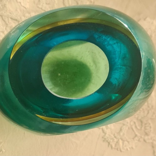 Murrano vase like new, very beautiful and unique
