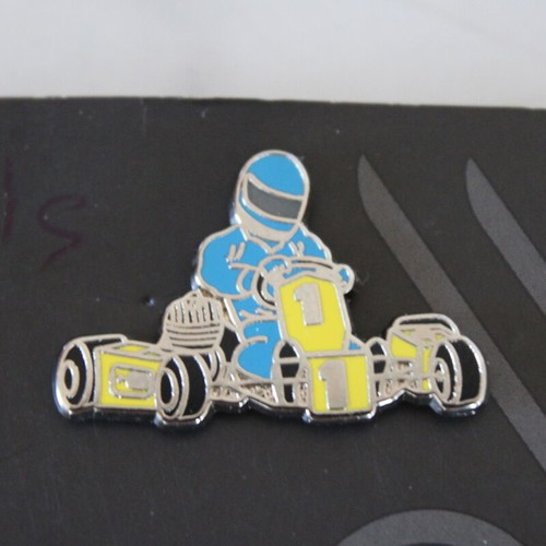 Pin Go-Kart 3cm x 2cm new