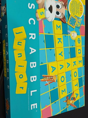Scrabble junior καινούργιο επιτραπέζιο παιχνίδι