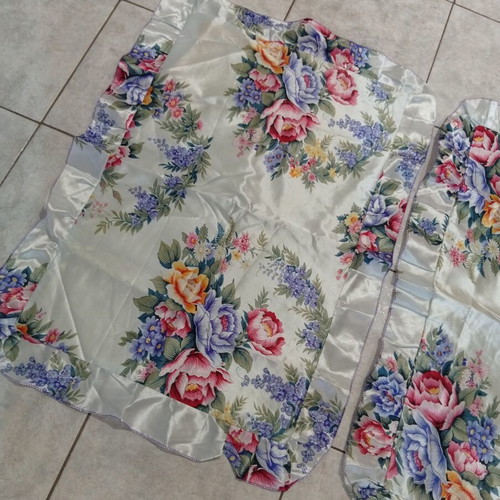 Large satin pillowcases, new