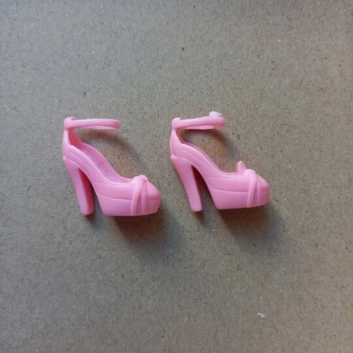 Barbie Heels like new