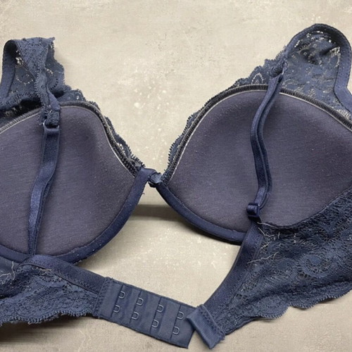 Blue lace soft bralette used, 75 C/D, A.A UNDERWEAR