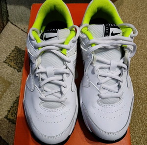 Nike Court Lite 2 μέγεθος 36,5 παιδικά παπούτσια για τένις