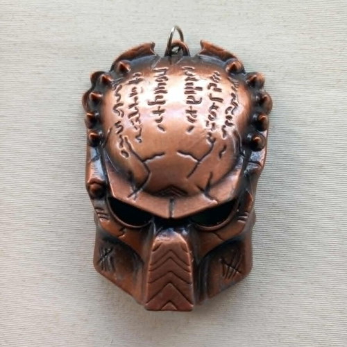 Predator metal mask keychain used