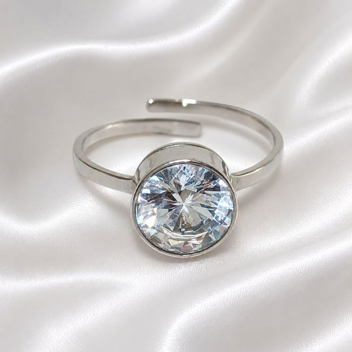 Ring made of stainless steel with zirconium, new