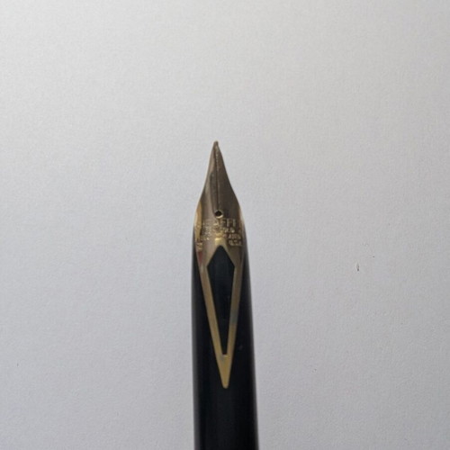 Sheaffer Targa Slimline 679s fountain pen used, black and gold