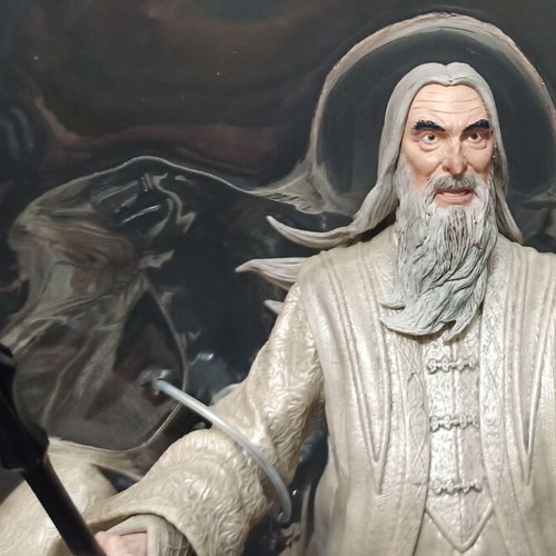Weta Workshop Lord of the Rings Saruman the White Figure new