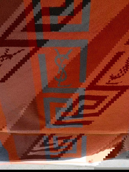 Yves Saint Laurent Vintage. 90×175 πετσετα θαλάσσης.