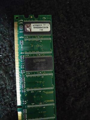 DDR - Kingston RAM - 256MB - 333 MHZ