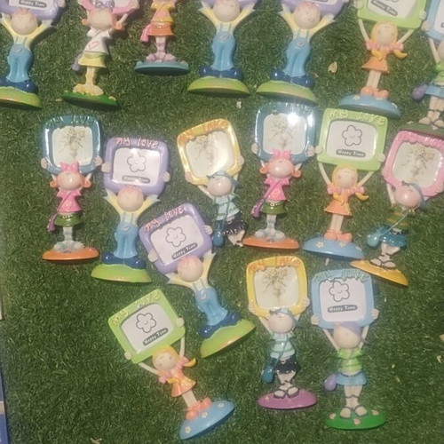 Children's picture frames like new, pack of 16 pieces