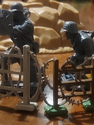 Plastic Platoon German toy soldiers 1/32 scale new