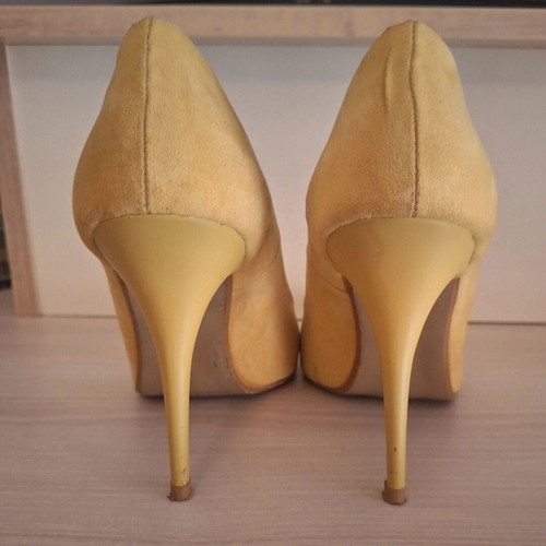 yellow suede pumps size 39 10 cm heel