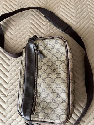 Gucci vintage τσάντα crossbody μεταχειρισμένη σε άριστη κατάσταση