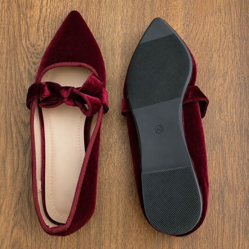 Burgundy velvet ballerinas size 40 new with bow