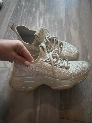 Παπούτσι γυναικείο Steve Madden αθλητικό άσπρο σαν καινούργιο, μέγεθος 38