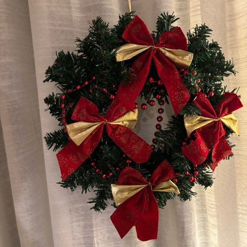 Christmas decorative wreath like new