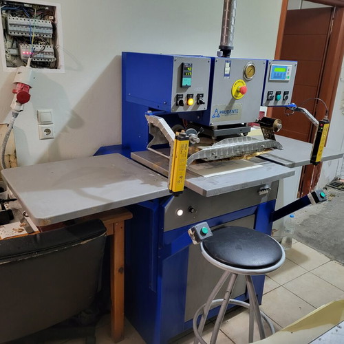 Prudente hot stamping machine like new