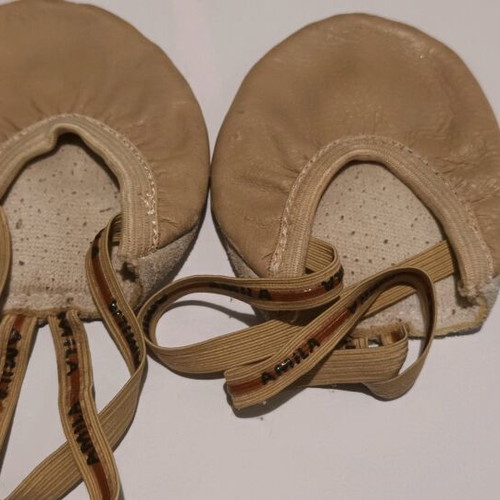Rhythmic shoes used, size 31