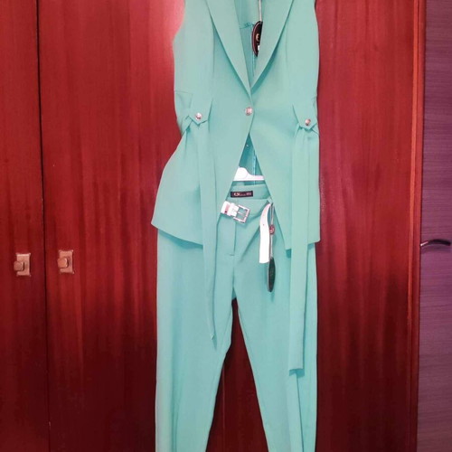 Women's set sleeveless jacket and pants new, veraman color