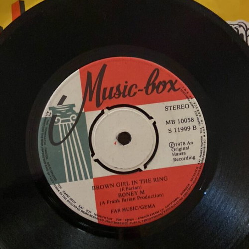 Set of 4 used 45 rpm vinyl records, pop genre