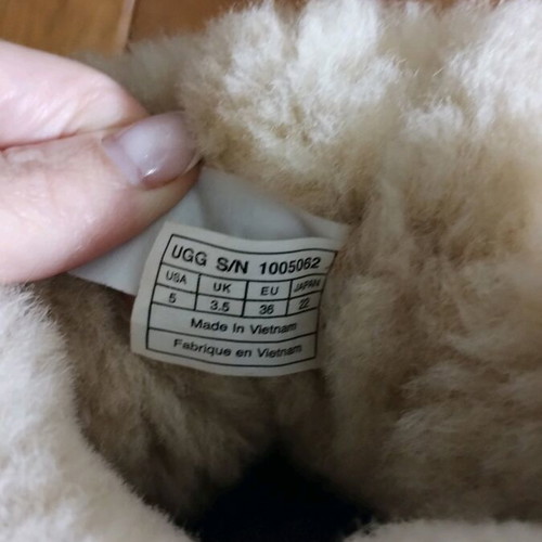 Ugg Australia boots brown, new, size 36
