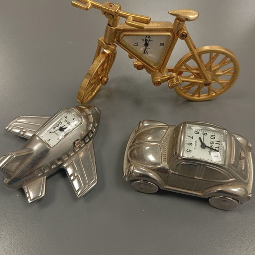 Miniature clocks set of 3, table type