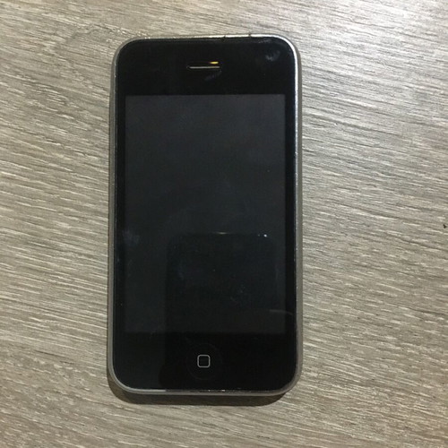 iPhone 3G 4 6s used, pack for spare parts or collection