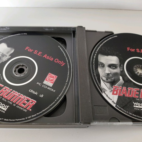 Blade Runner 1997 PC game used, 4 discs