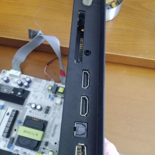 Power supply and main board 43 Smart used with speakers